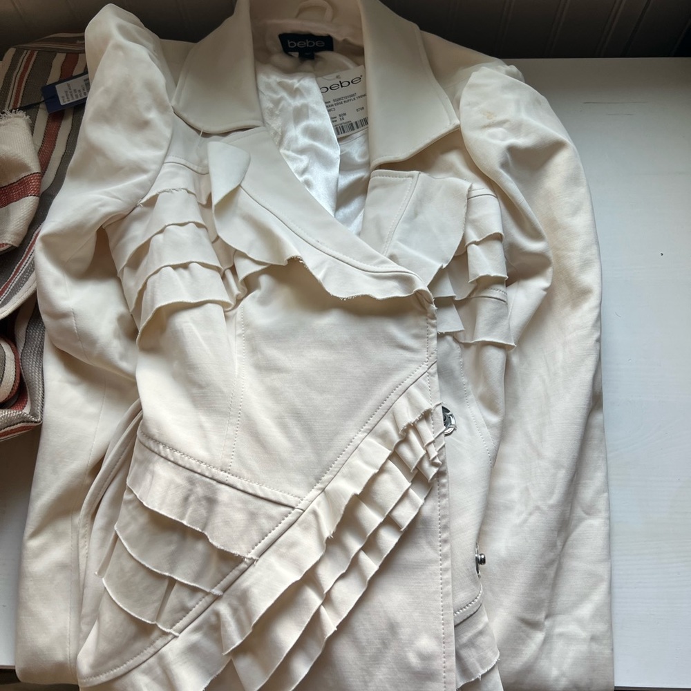 ♥️ Bebe Ruffle Trench Coat